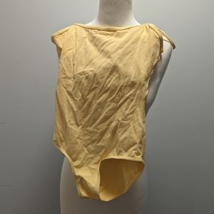 Yellow or gold leotard